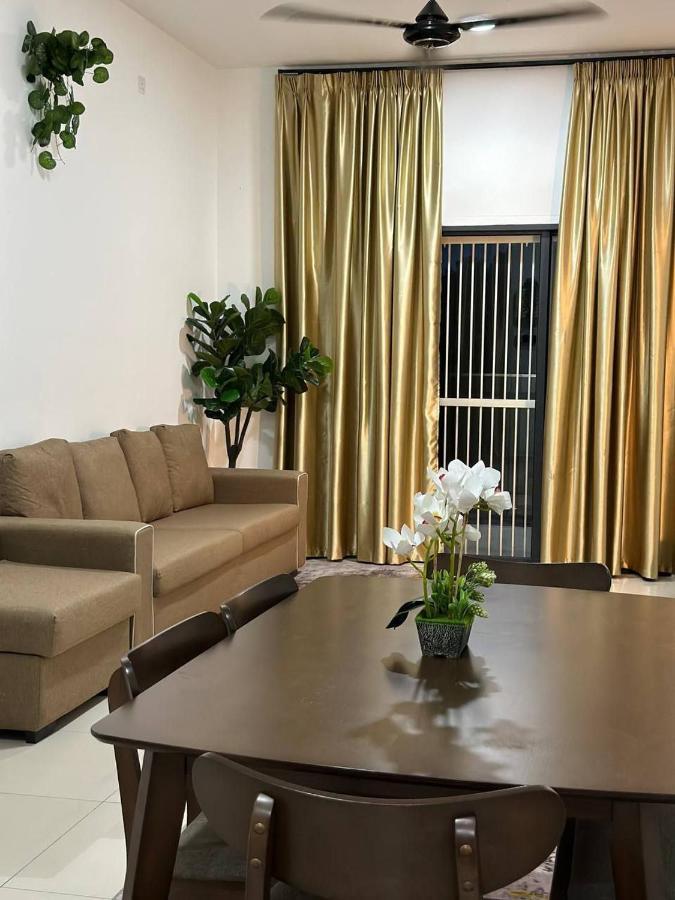 Inadh Suites @ Icon Residence With Pool 瓜拉丁加奴 外观 照片