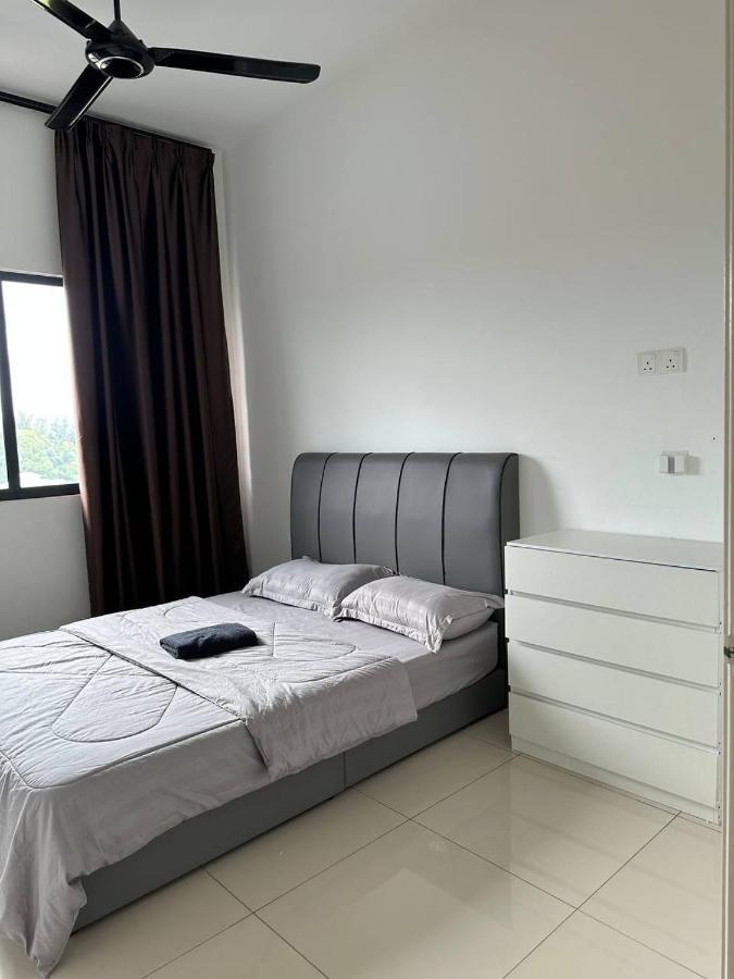 Inadh Suites @ Icon Residence With Pool 瓜拉丁加奴 外观 照片