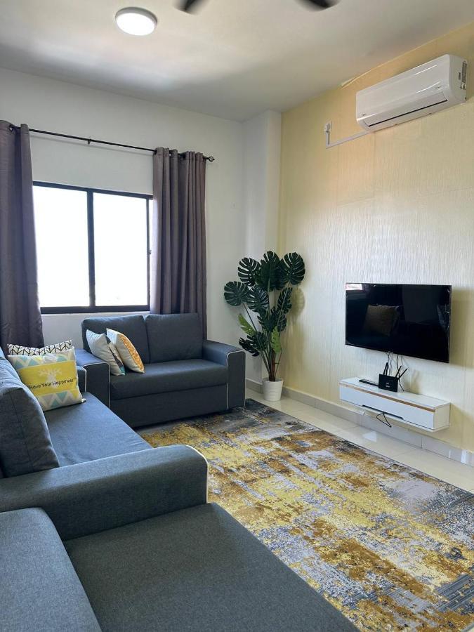 Inadh Suites @ Icon Residence With Pool 瓜拉丁加奴 外观 照片
